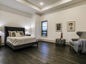 2008  La Salle  , Flower Mound Texas 75022