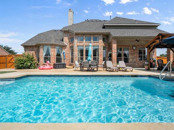 3203  England Parkway , Grand Prairie Texas 75054