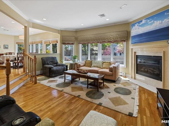 54 Van Nostrand Avenue, Englewood Cliffs NJ 07632