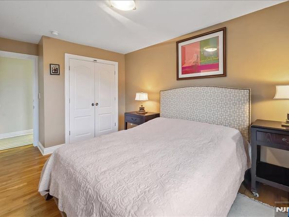 54 Van Nostrand Avenue, Englewood Cliffs NJ 07632