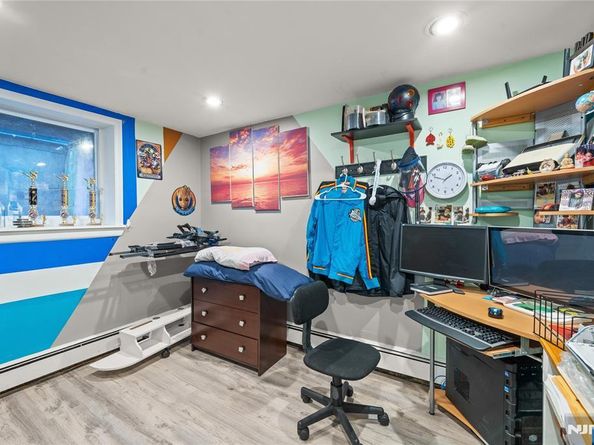 4700 Meadowview Avenue, North Bergen NJ 07047