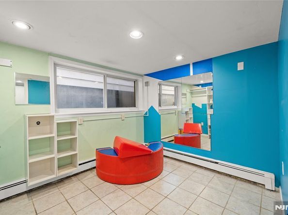 4700 Meadowview Avenue, North Bergen NJ 07047