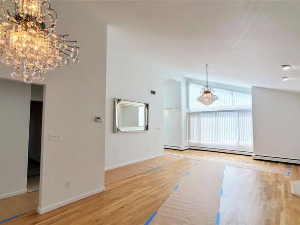 33 W Harwood Terrace, Palisades Park NJ 07650