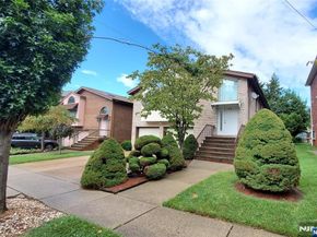 33 W Harwood Terrace, Palisades Park NJ 07650