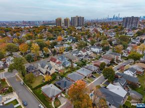 1068 Fairview Lane, Fort Lee NJ 07024