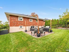 1068 Fairview Lane, Fort Lee NJ 07024