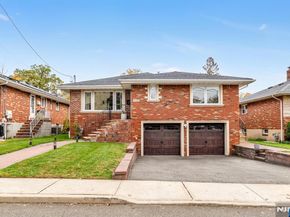 1068 Fairview Lane, Fort Lee NJ 07024