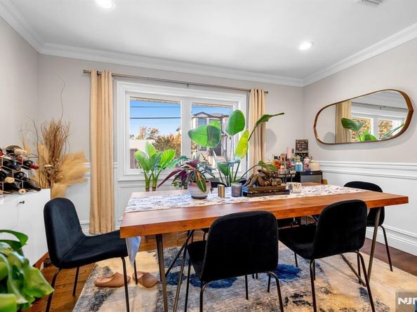 1068 Fairview Lane, Fort Lee NJ 07024