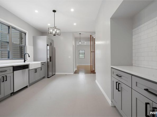 51 48th Street, Bayonne NJ 07002