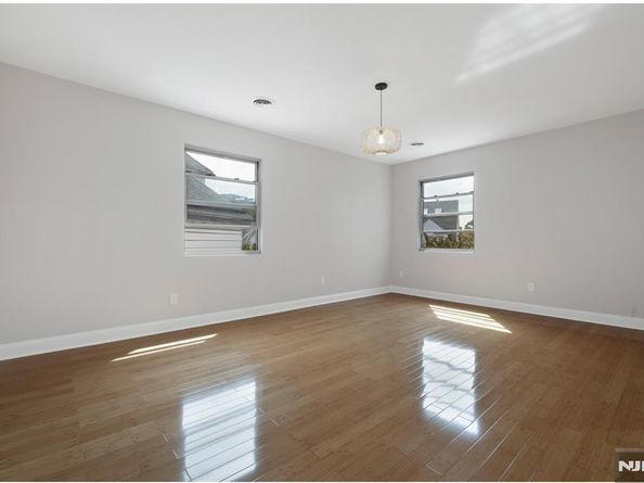 51 48th Street, Bayonne NJ 07002