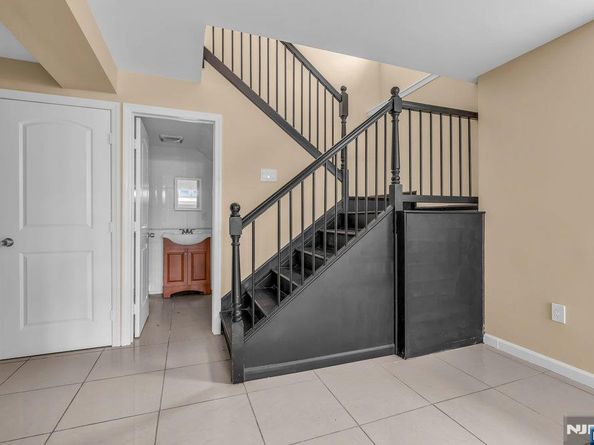 183 Thorne Street, Jersey City NJ 07307