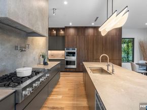 577 Floyd Street, Englewood Cliffs NJ 07632
