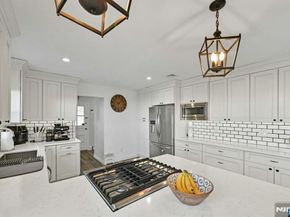 66 Elm Street, Englewood Cliffs NJ 07632