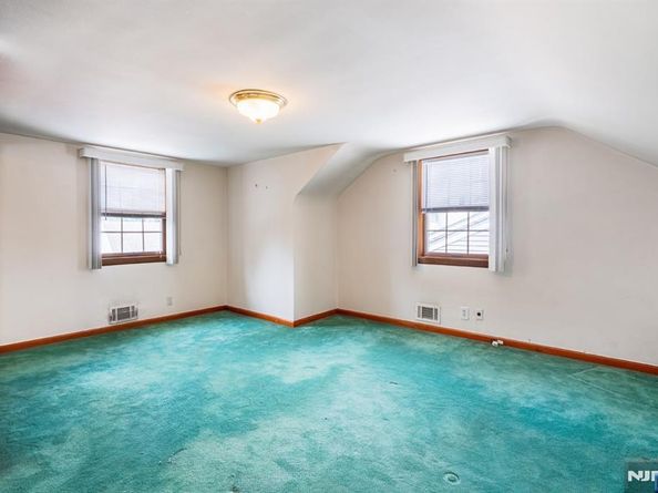 14 Arn Terrace, Secaucus NJ 07094