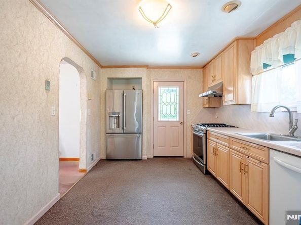 14 Arn Terrace, Secaucus NJ 07094