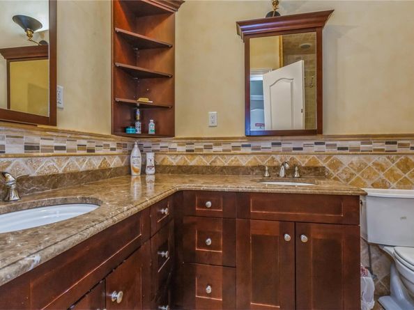 Undisclosed Address #L3543542, North Woodmere NY 11581