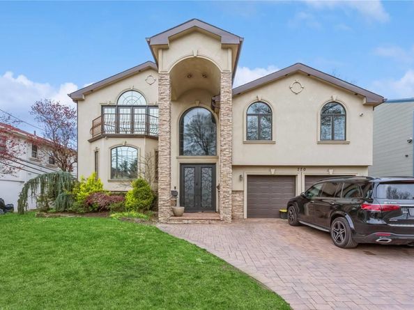 Undisclosed Address #L3543542, North Woodmere NY 11581