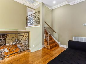 Undisclosed Address #L3543542, North Woodmere NY 11581