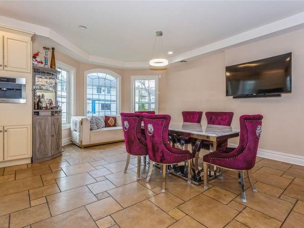 Undisclosed Address #L3543542, North Woodmere NY 11581