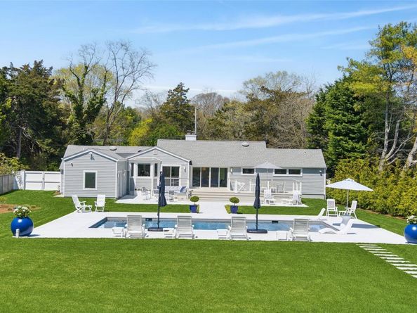 26 Basket Neck Lane, Remsenburg NY 11960