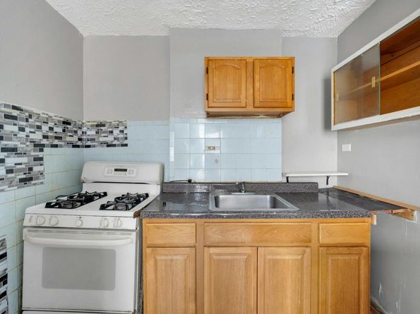 2025 Valentine Avenue 3F, Bronx NY 10457