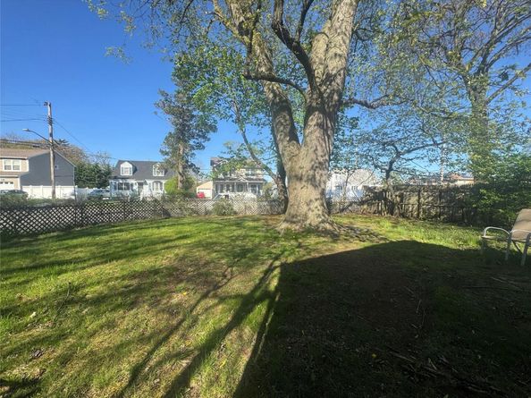 2 Glenda Drive, West Babylon NY 11704