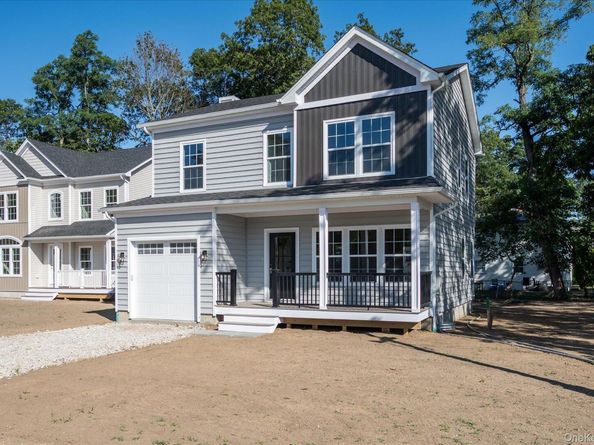 2 Gail-Grace Court, Copiague NY 11726