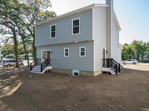 2 Gail-Grace Court, Copiague NY 11726