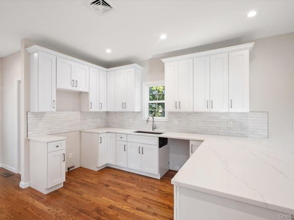 2 Gail-Grace Court, Copiague NY 11726