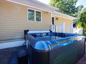 16 SQUIRES Avenue, East Quogue NY 11942