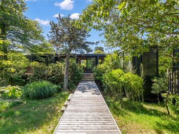 617 Shore Walk