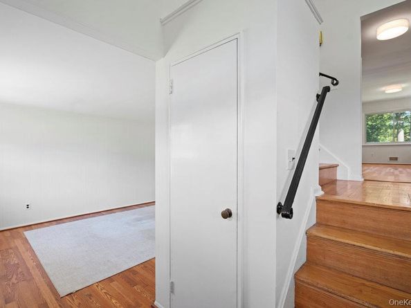 17 Wyoming Street, Commack NY 11725