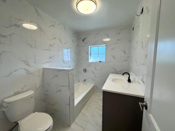 36-46 205th ST, Bayside NY 11361