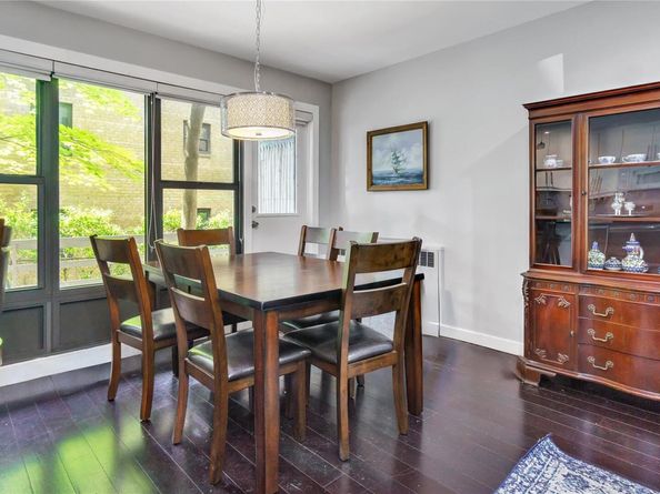 16 Stoner Avenue 1F, Great Neck NY 11021