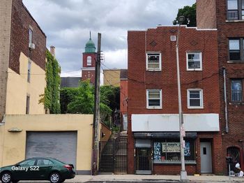 32 Yonkers Ave
