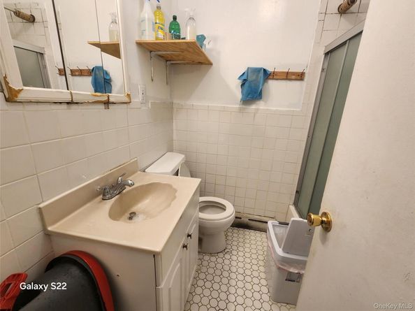 32 Yonkers Ave, Yonkers NY 10701