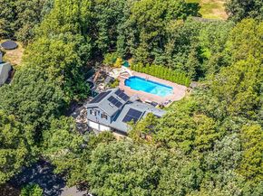 5 Hastings Drive, Ridge NY 11961