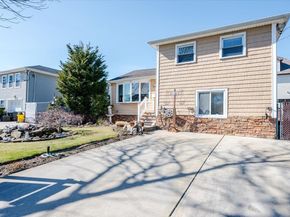 22 Cheshire Road, Inwood NY 11096