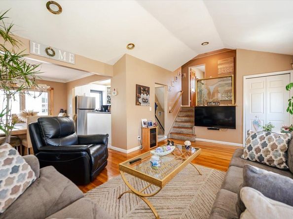 22 Cheshire Road, Inwood NY 11096