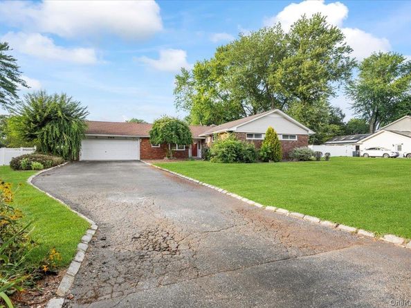 4 Marshmallow Drive, Commack NY 11725