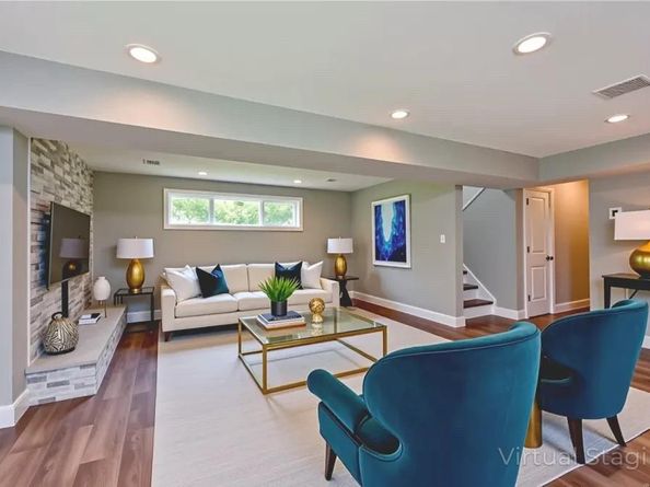 10 Evelyn Drive, Bethpage NY 11714