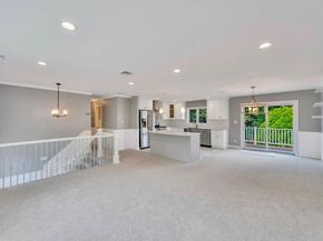 10 Evelyn Drive, Bethpage NY 11714