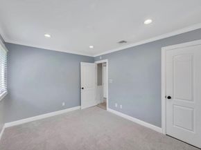 10 Evelyn Drive, Bethpage NY 11714