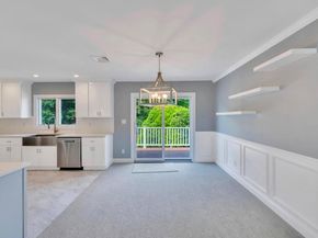 10 Evelyn Drive, Bethpage NY 11714