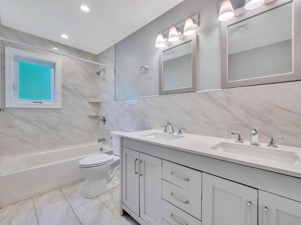 10 Evelyn Drive, Bethpage NY 11714