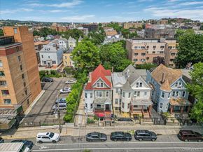 661 E 225th Street, Bronx NY 10466