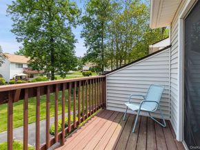 84 Molly Pitcher Lane H, Yorktown Heights NY 10598