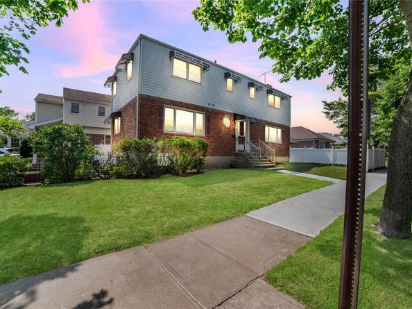 7636 250th Street, Bellerose NY 11426