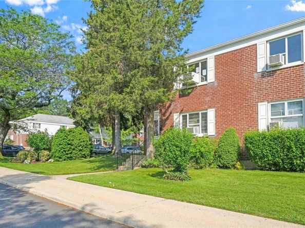 224-01 Hillside Avenue 2, Queens Village NY 11427