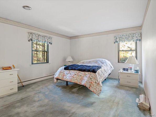 175 Laurel Lane, Laurel Hollow NY 11791